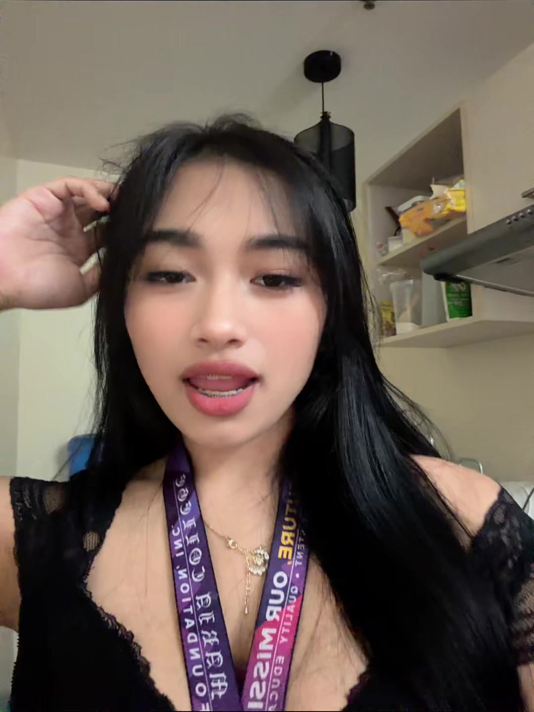 @Angelayaay -IG