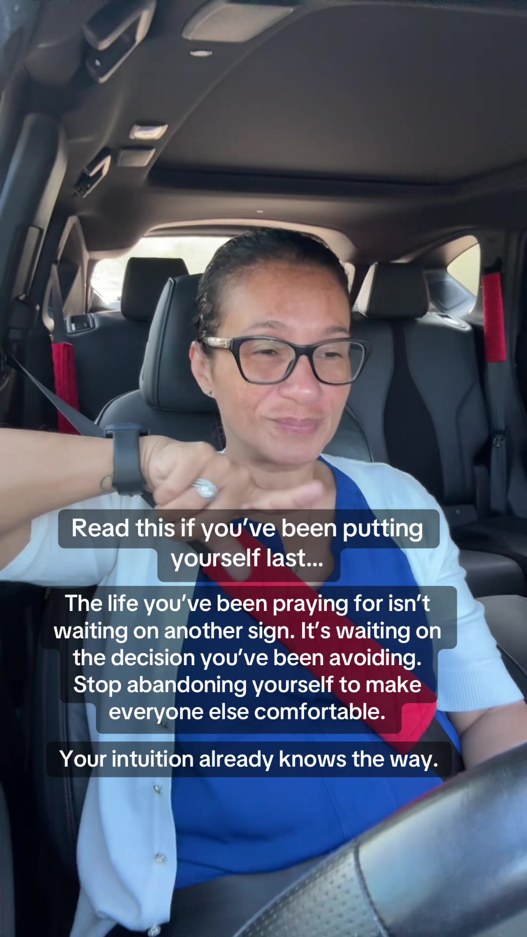@Leslie Lydon | Psychic Medium