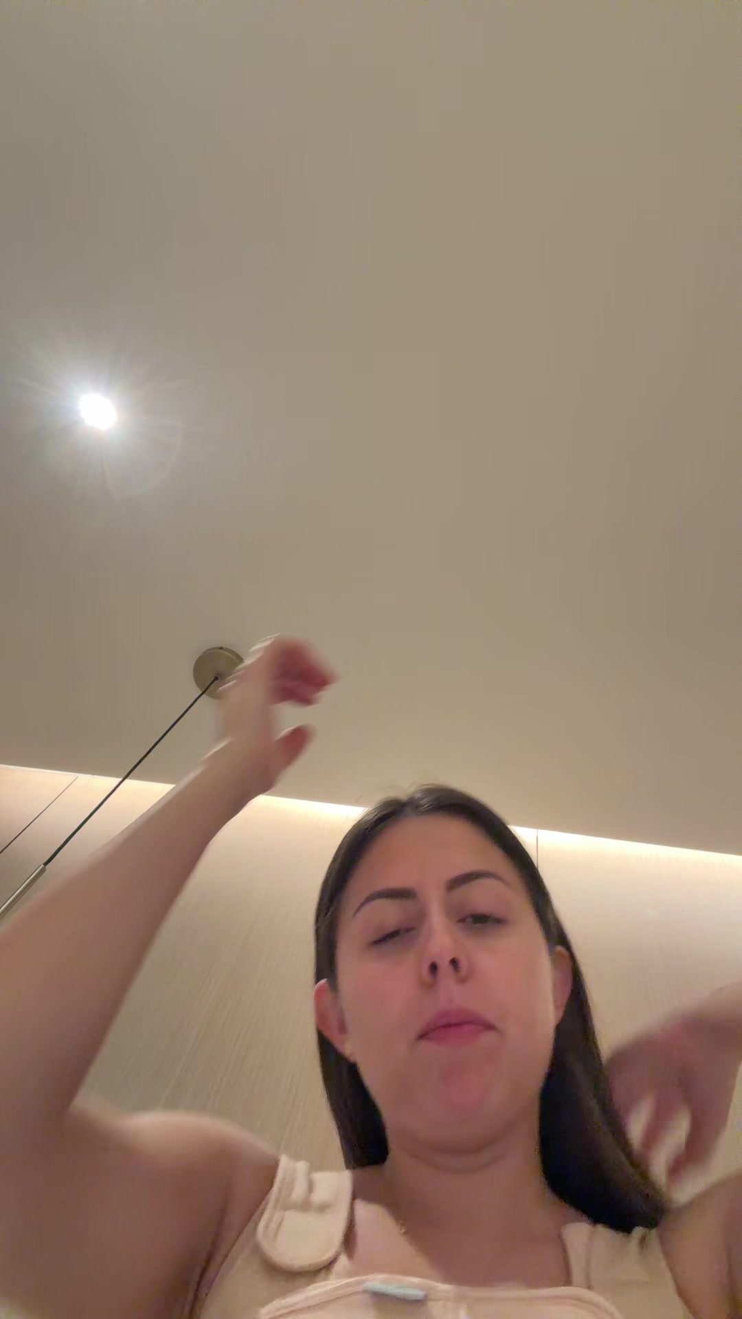 @belaundealessandra