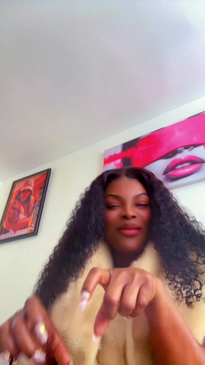 @Madame Bossy-Helene-P.👑💍💕😘
