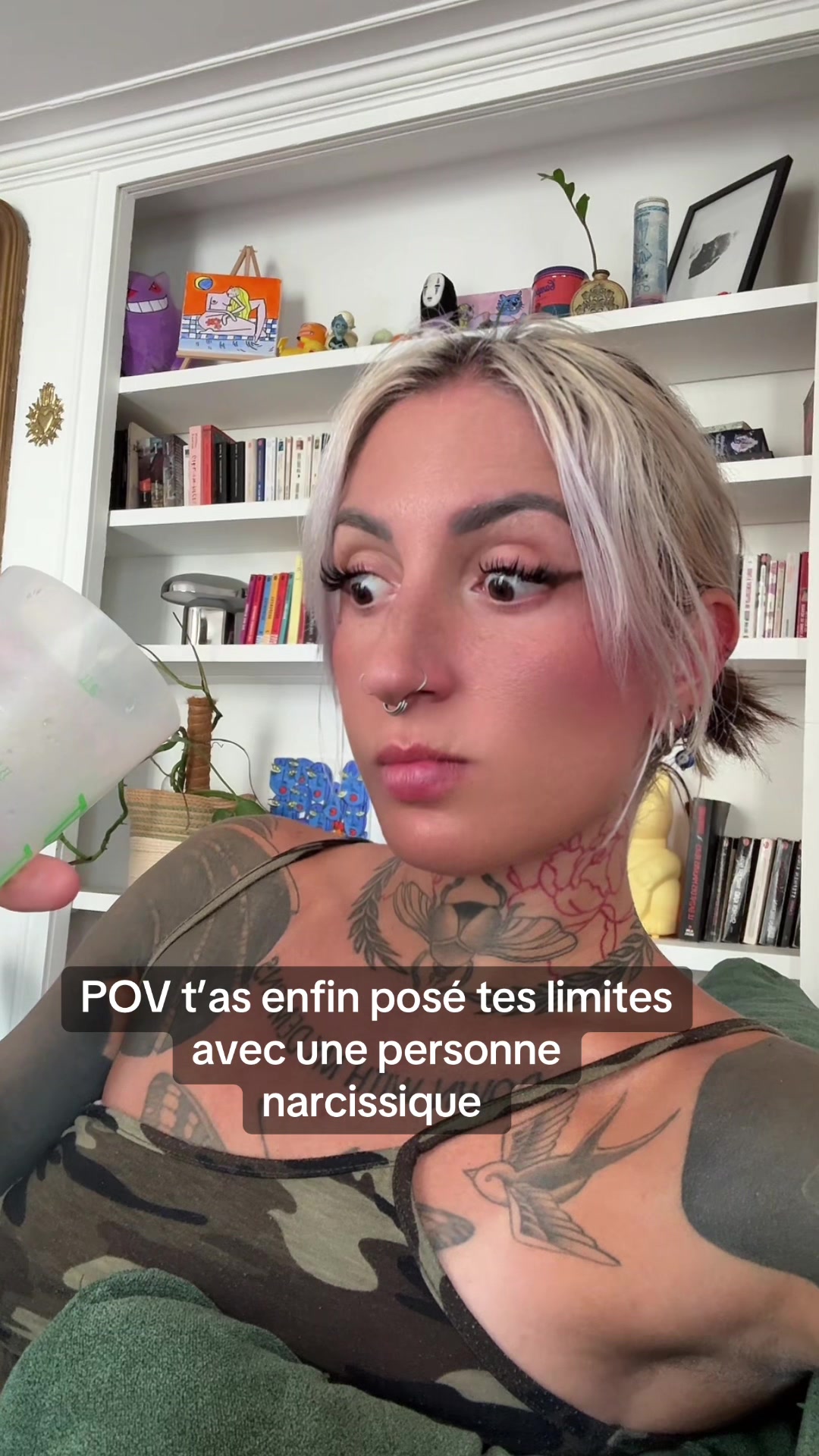 @La meuf tatouée là