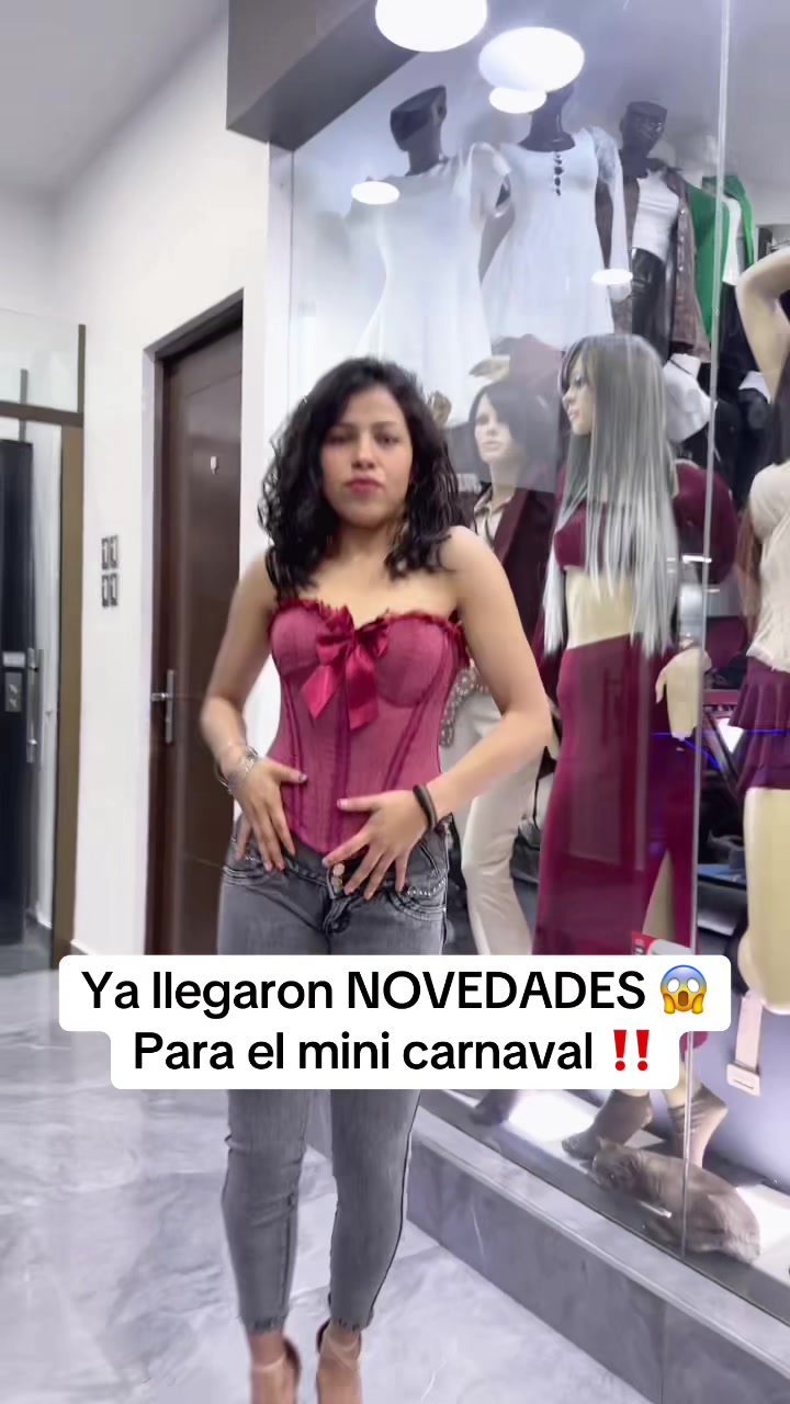 @Andrea’s Fashion Oruro