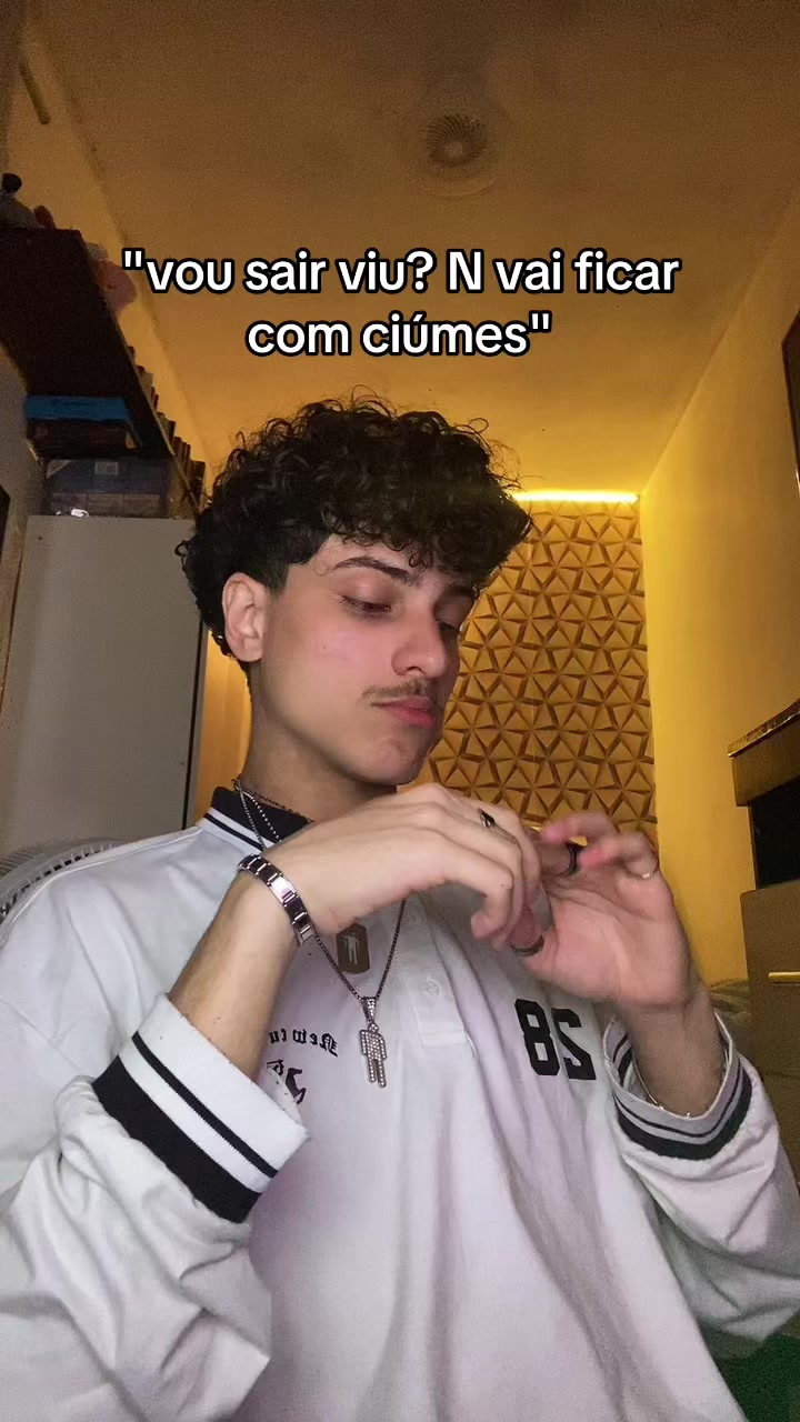 @felixfelicioss