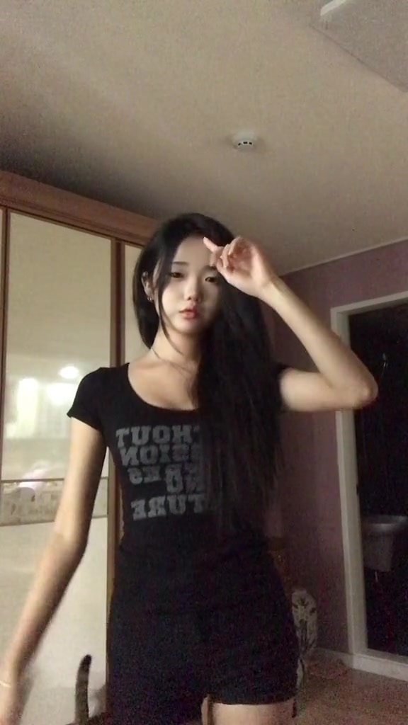 @조 민 정