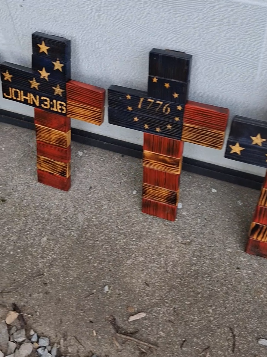 @Jason Woodworker/Artist
