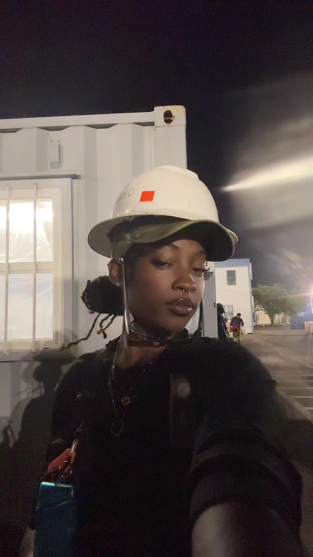 @La'Nae Bae