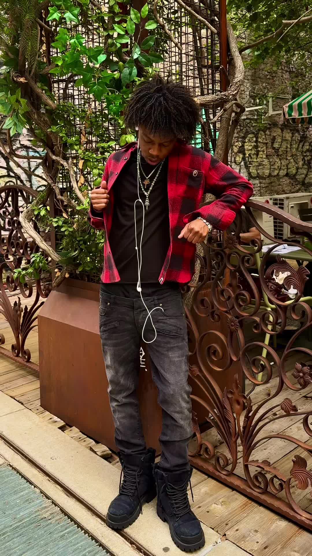 @dou𖣂