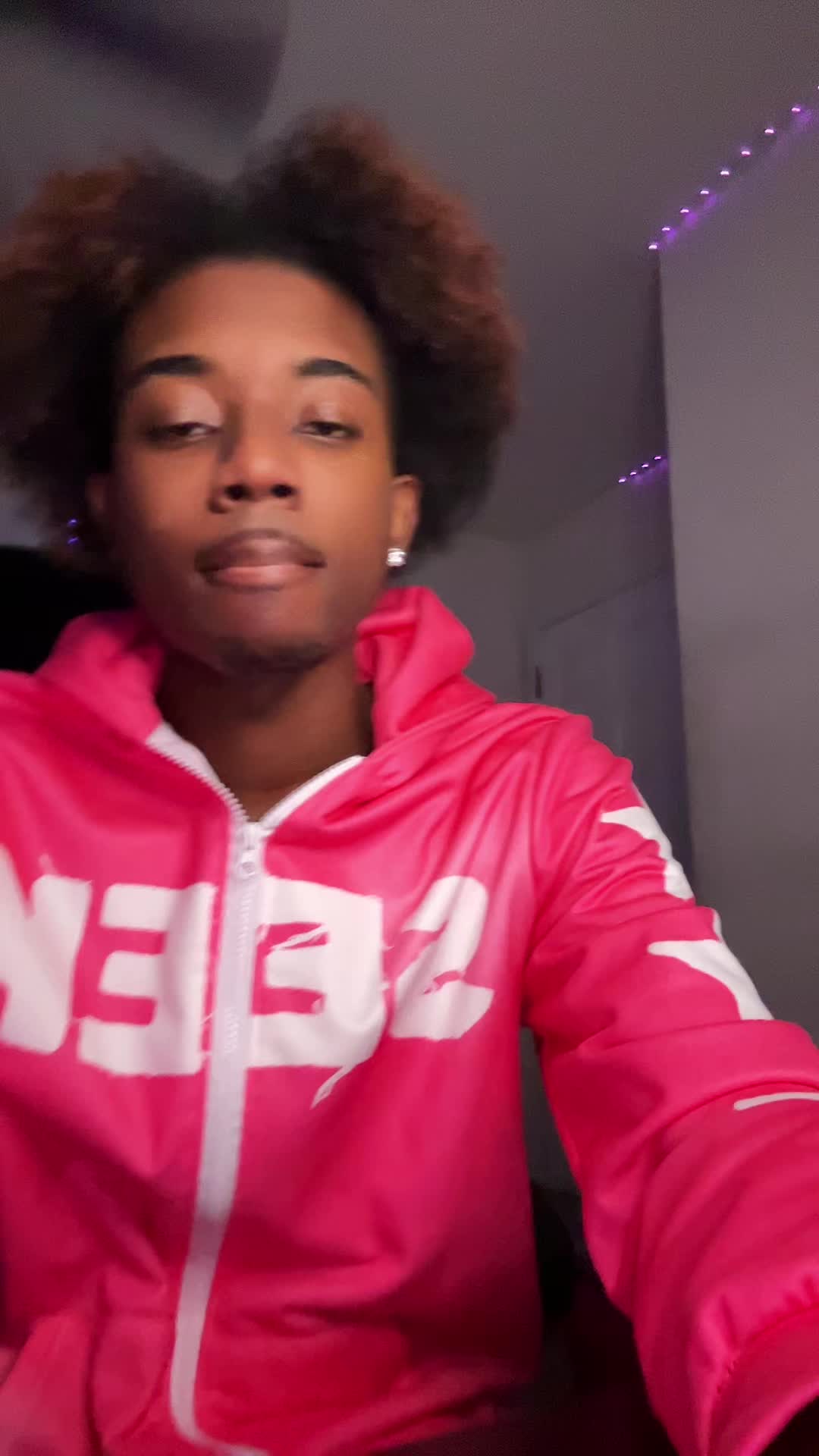 @8