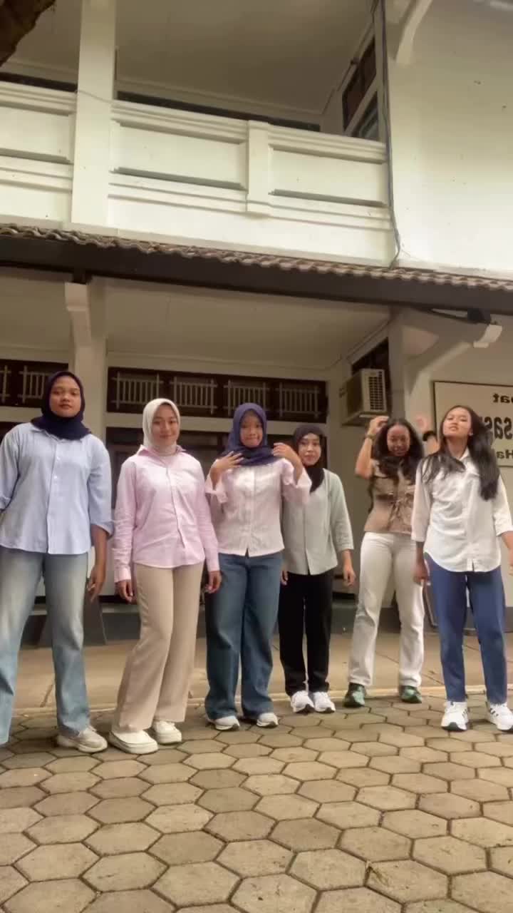 @ini ayu gaiss