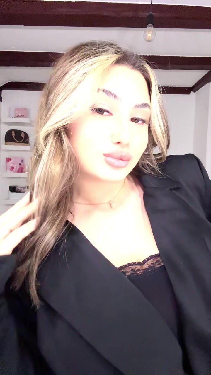 @𝐏 𝐞 𝐭 𝐫 𝐢 𝐧 𝐚 🐆