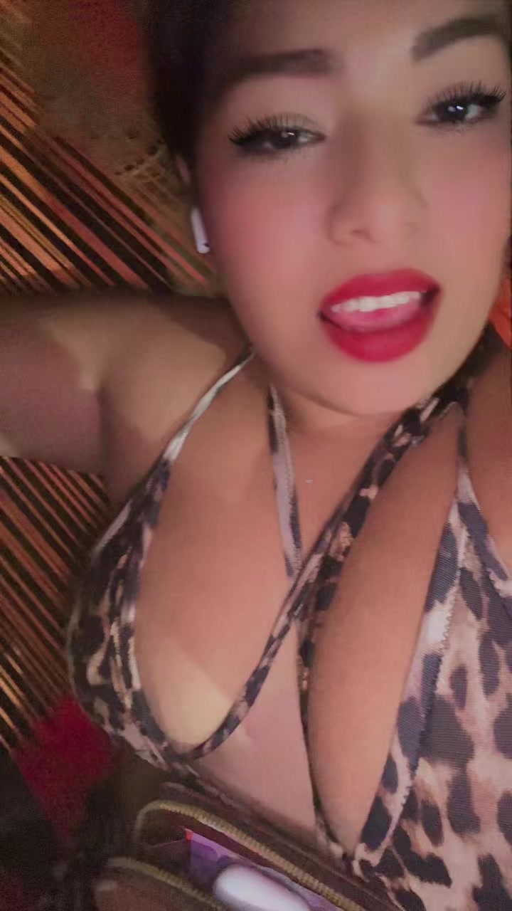 @kendrafalcon1