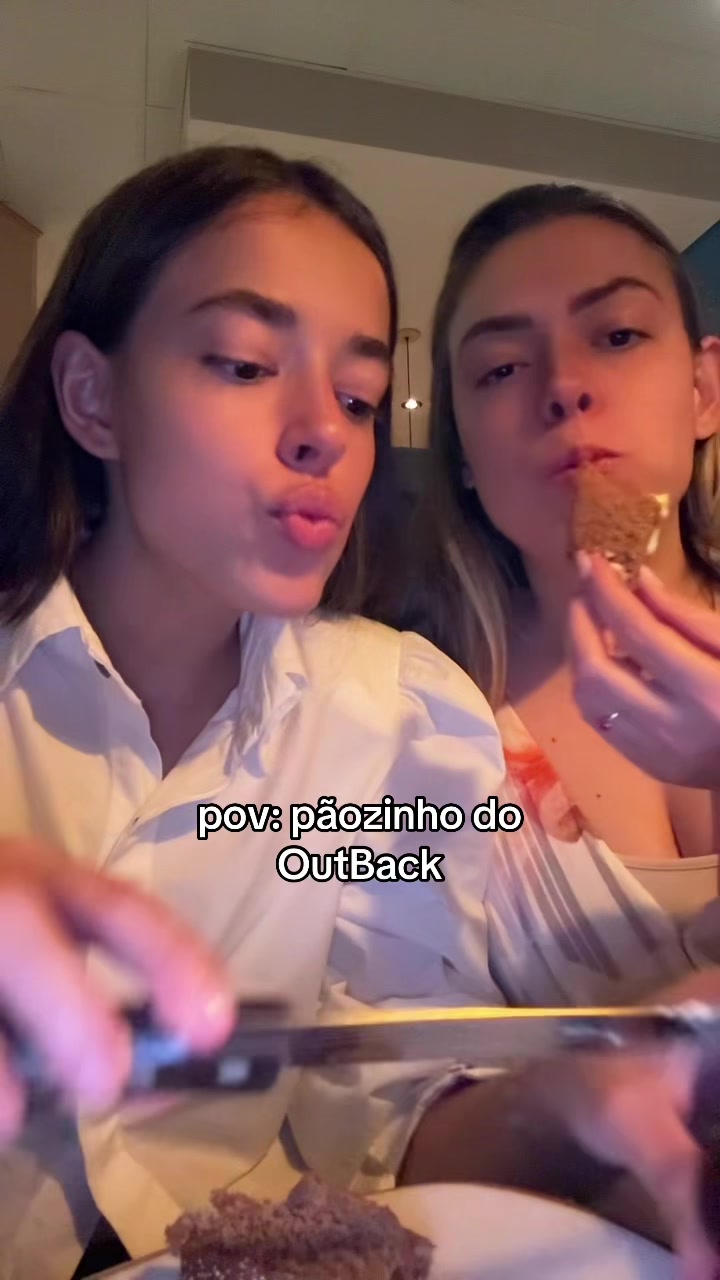 @Julia Andrade