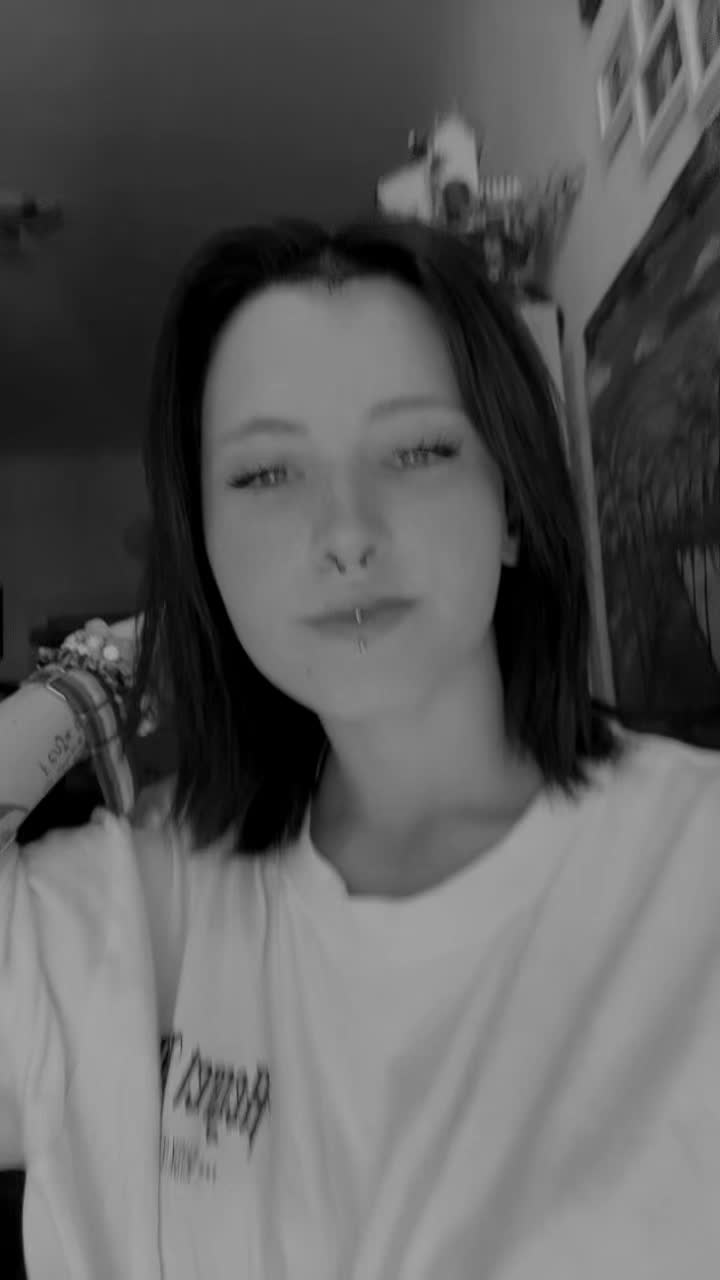 @officxl_madlen🏳️&zwj;🌈