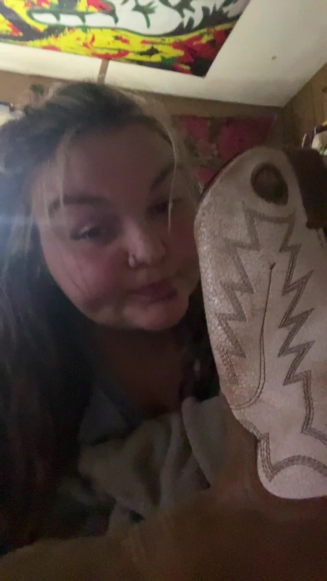 @𝓗𝓪𝓷𝓷𝓪𝓱 ❤︎
