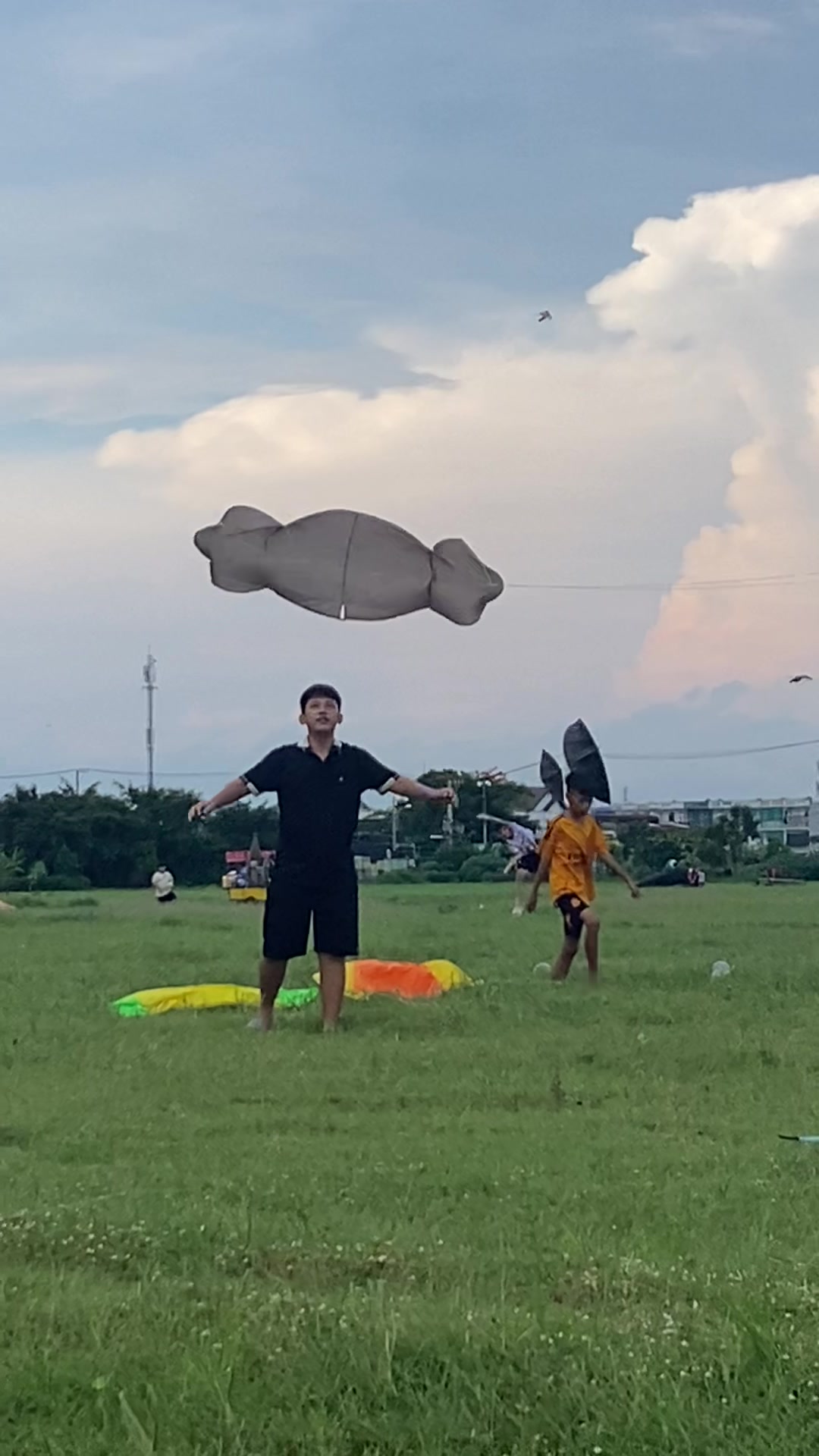 @Thả diều cùng Lợi