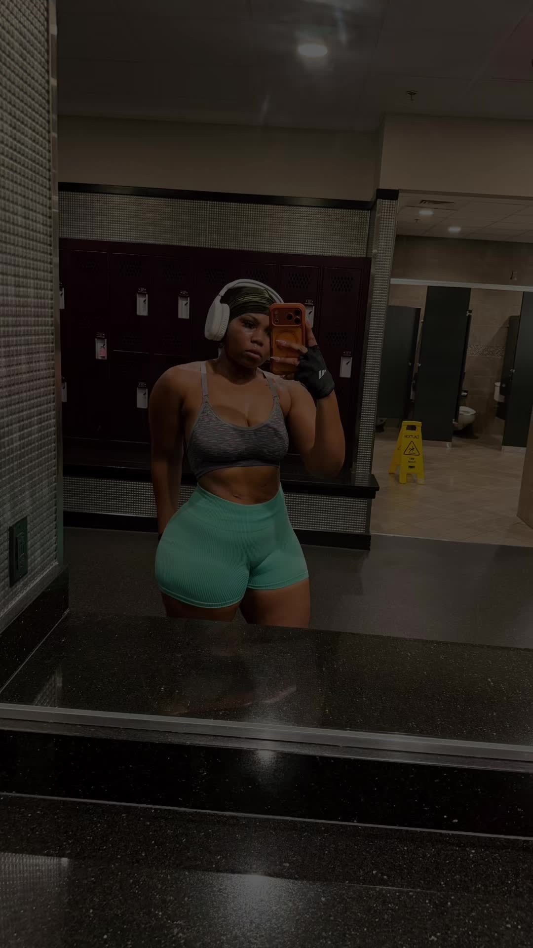 @iamrosellaj