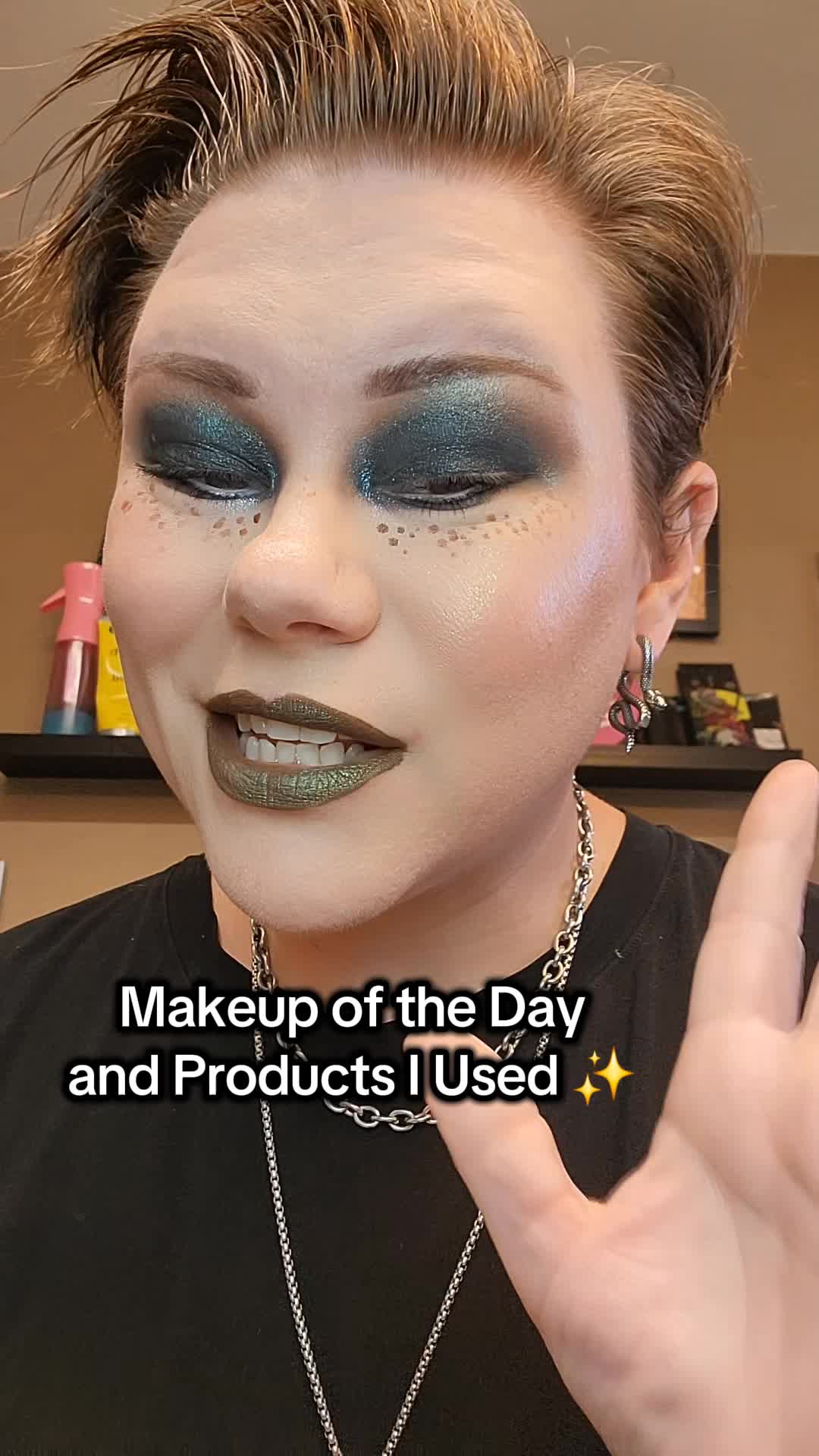 @Breanna's Bold Beauty 💄✨️