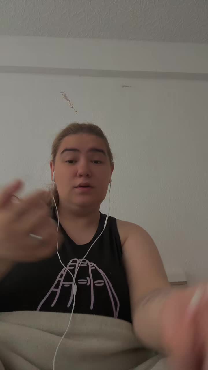 @queengabriela24