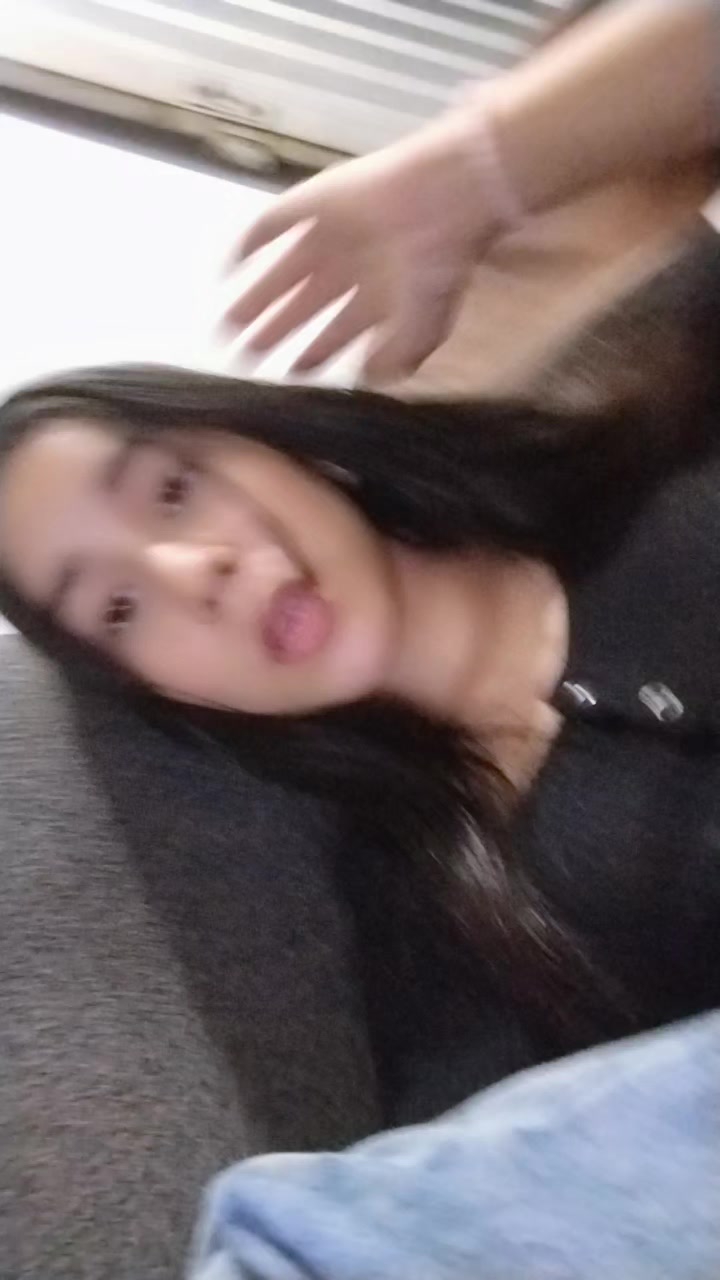 @bella valles