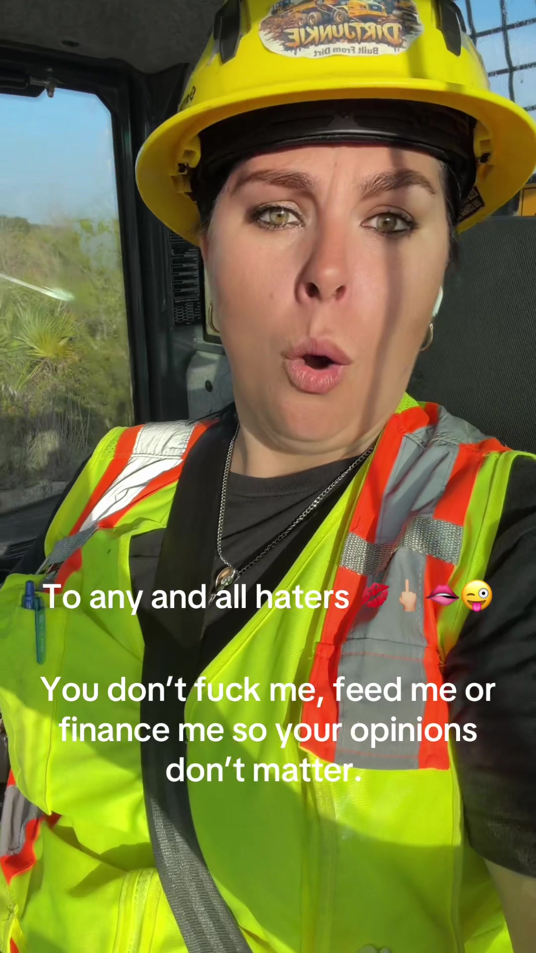 @BLUE_COLLAR_BADDIE22