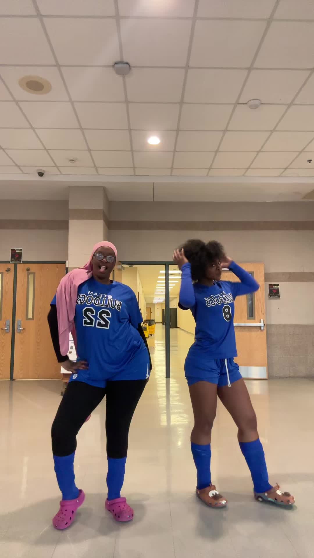 @whoszaria.314