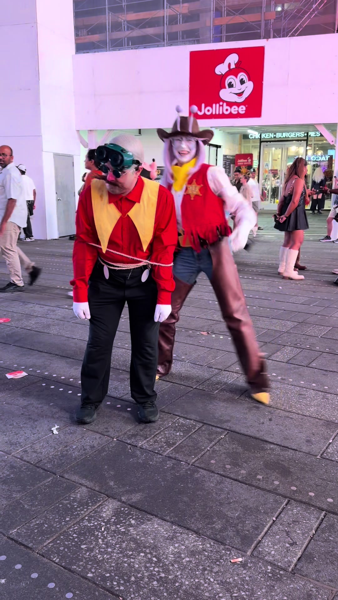 @ChaosIncarnateCosplays