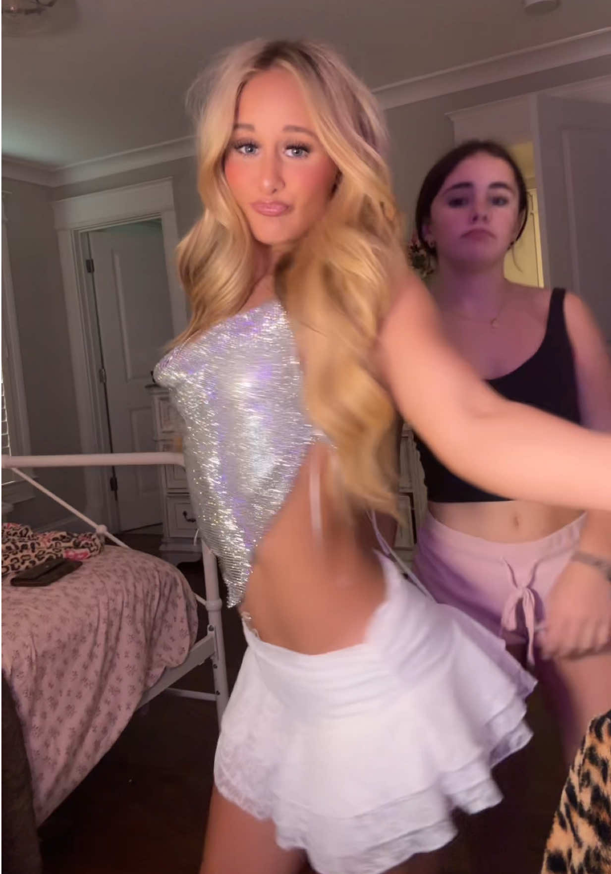@whoismiaalbert