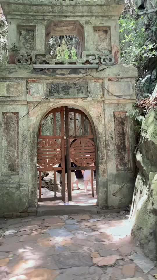 @mayhmuekhinkhin