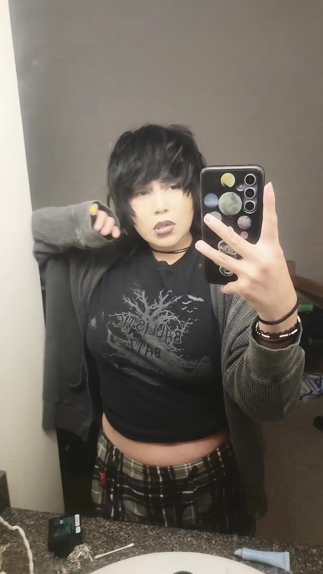 @theskysfallingg