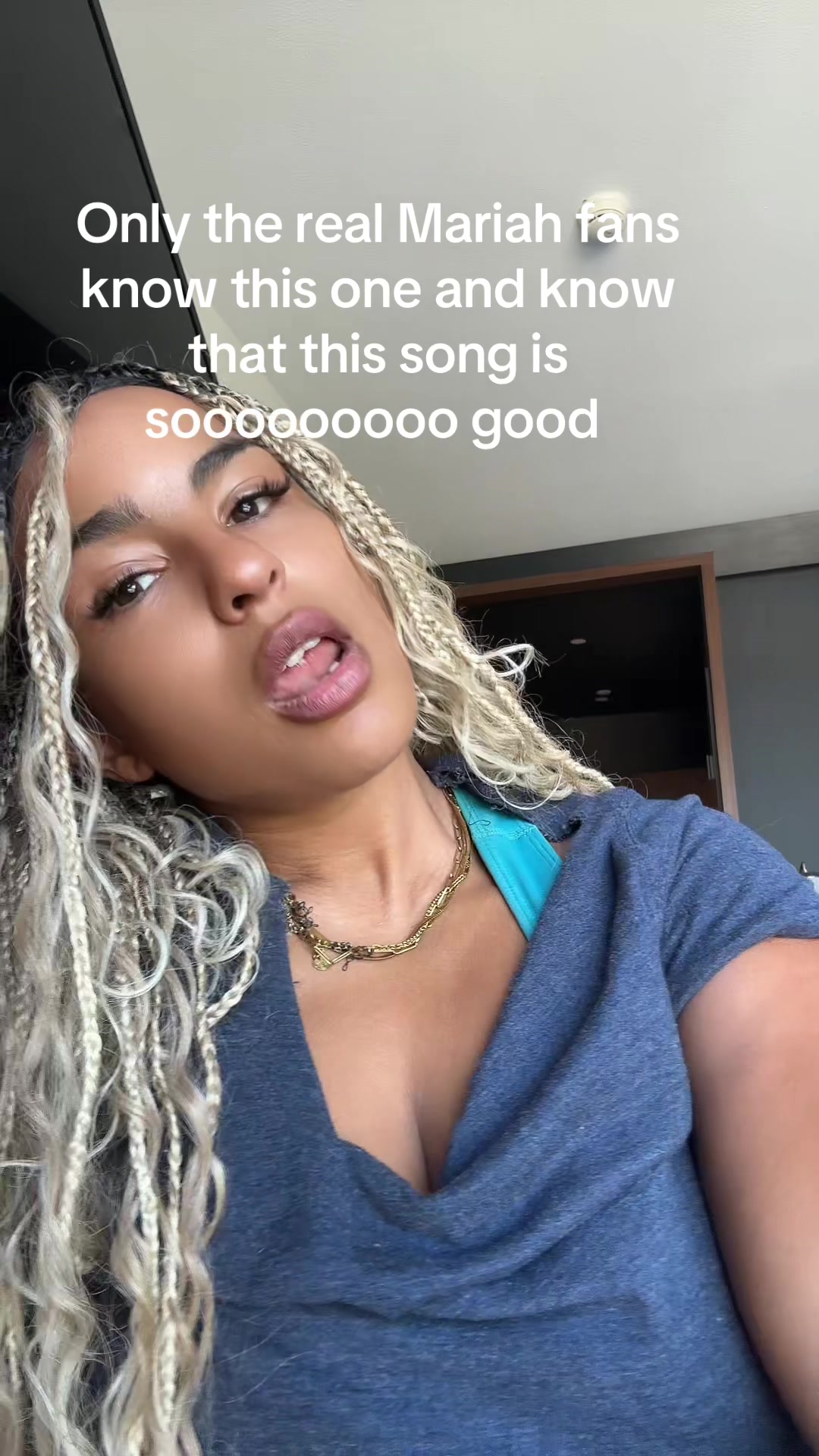 @Alinna  🦋