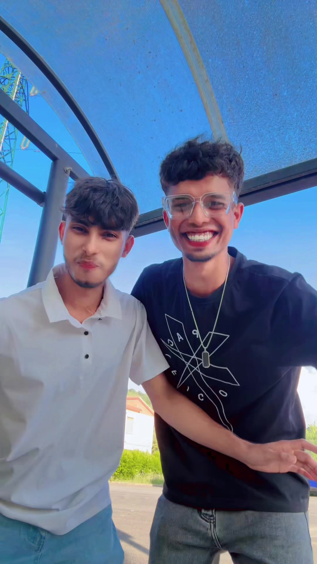 @JoJo>99🇪🇺🍭