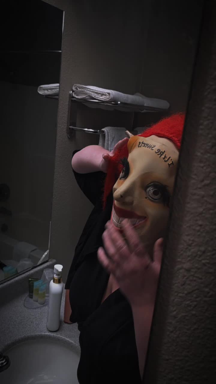 @Horrorqueen87