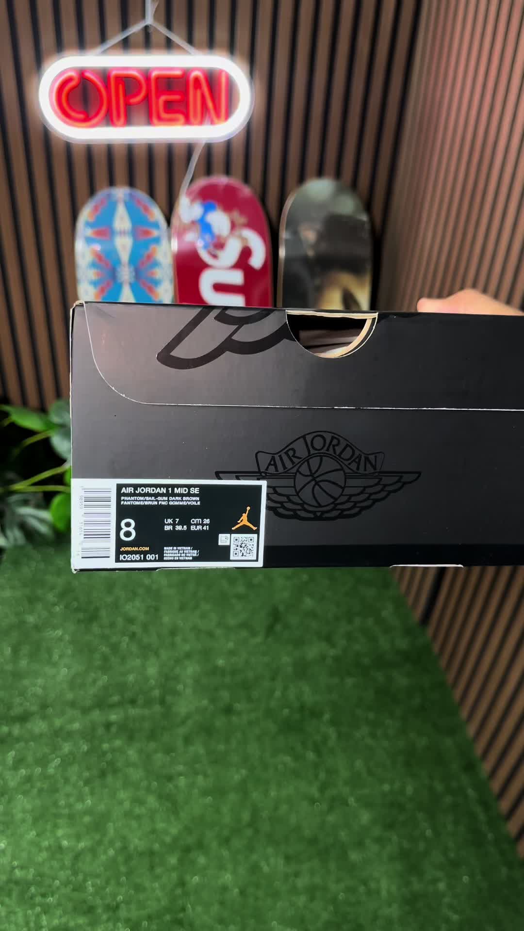 @Trending Sneakers
