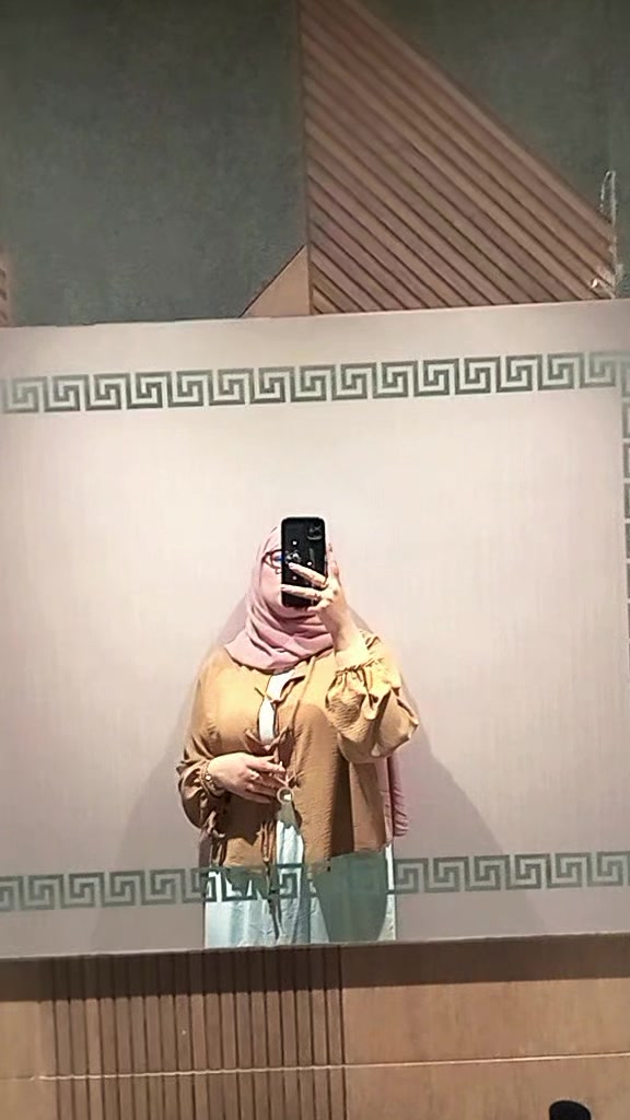 @منال🦋