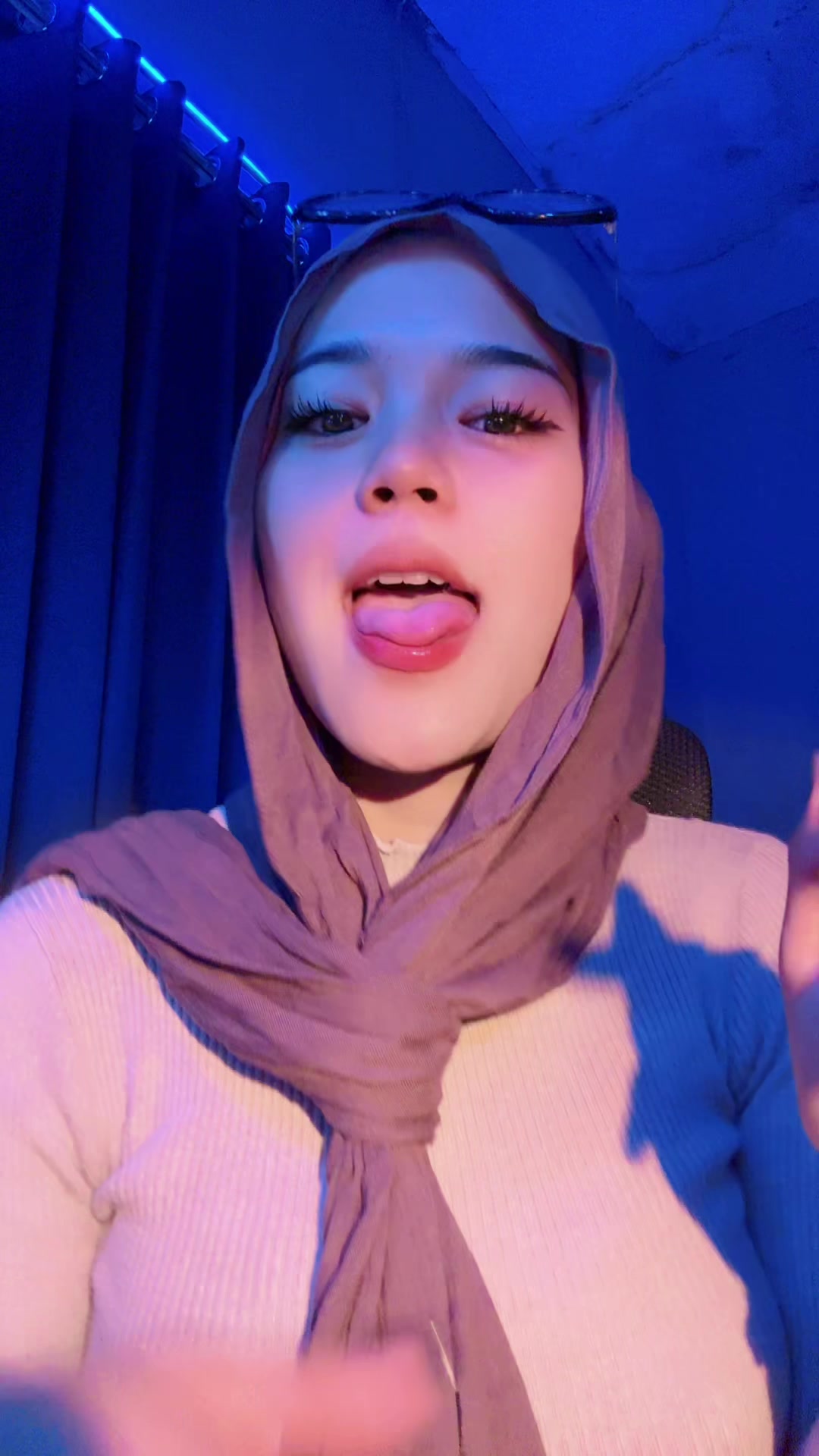 @Ayang