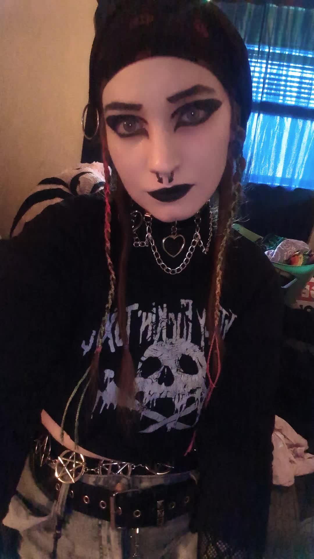 @Love2h8u