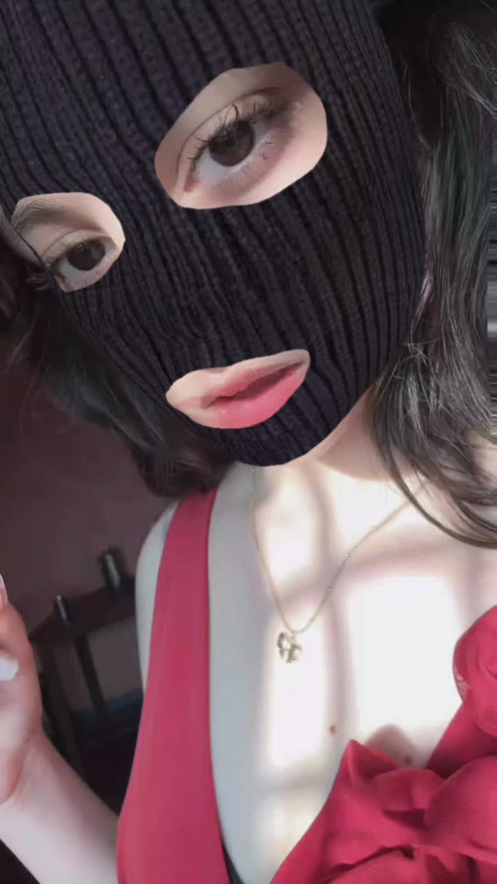 @🐼