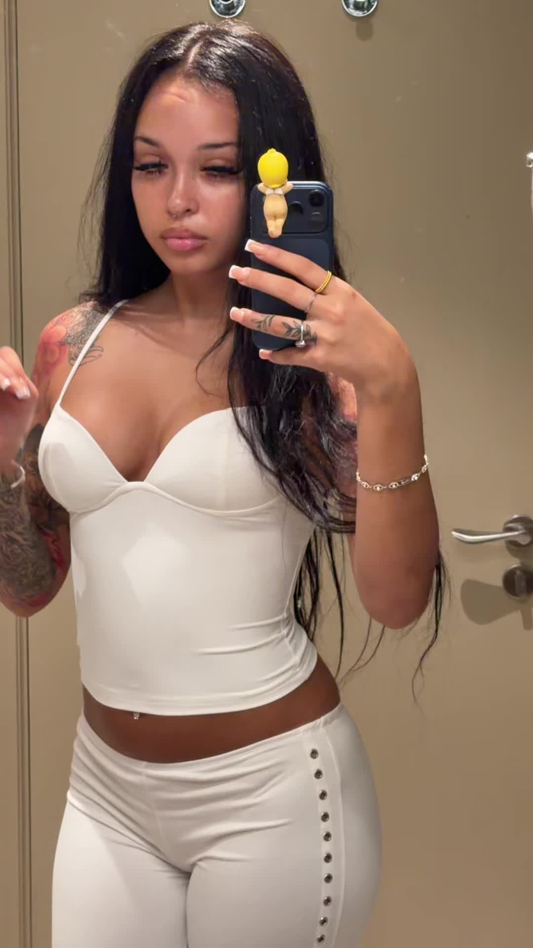 @ZOE ALEXANDRA