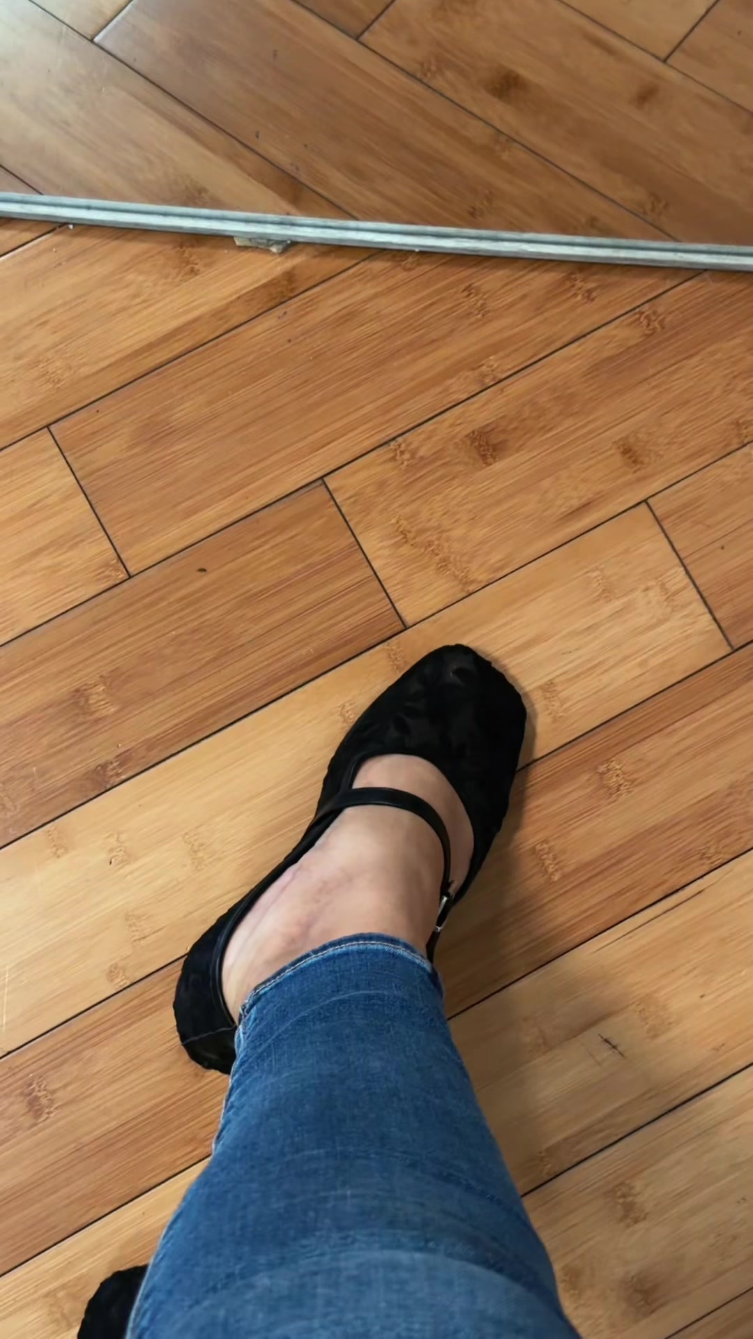 @Nikauris
