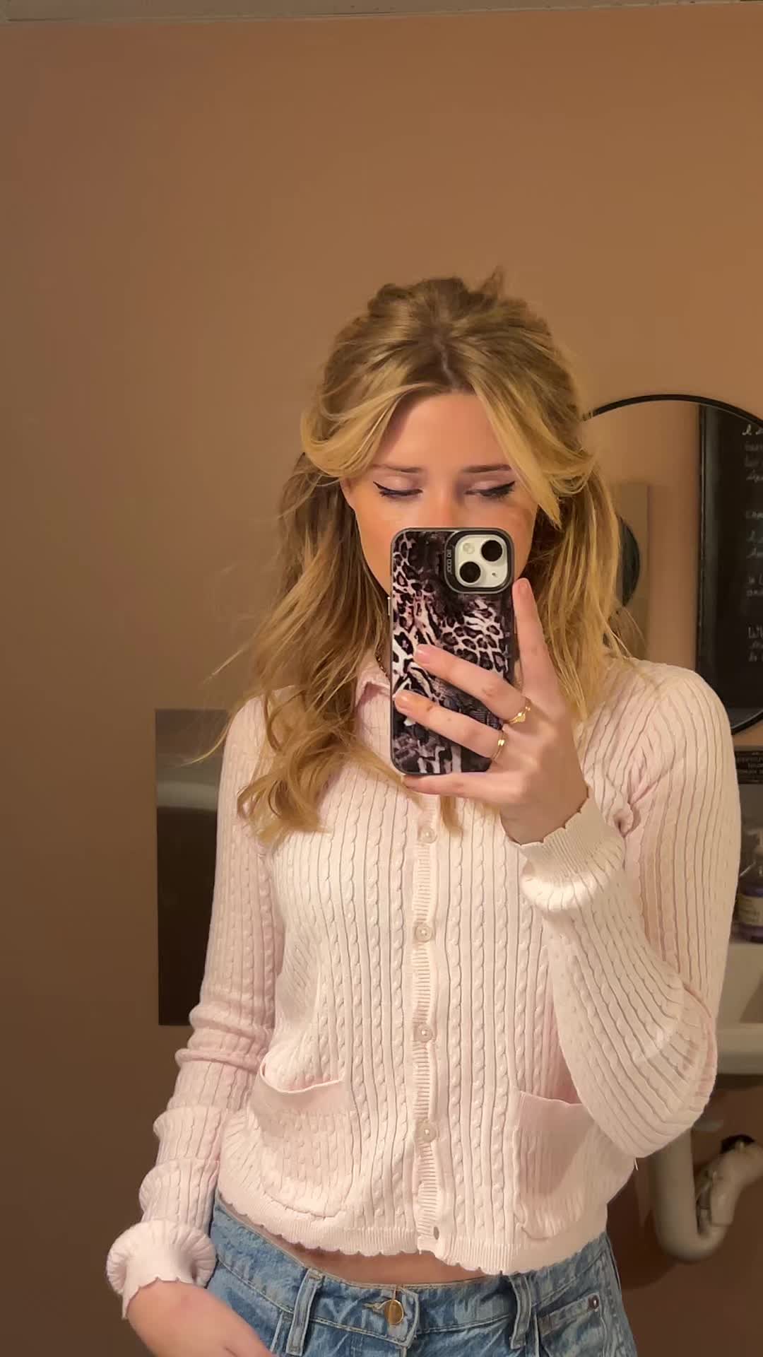 @addiefeeeley