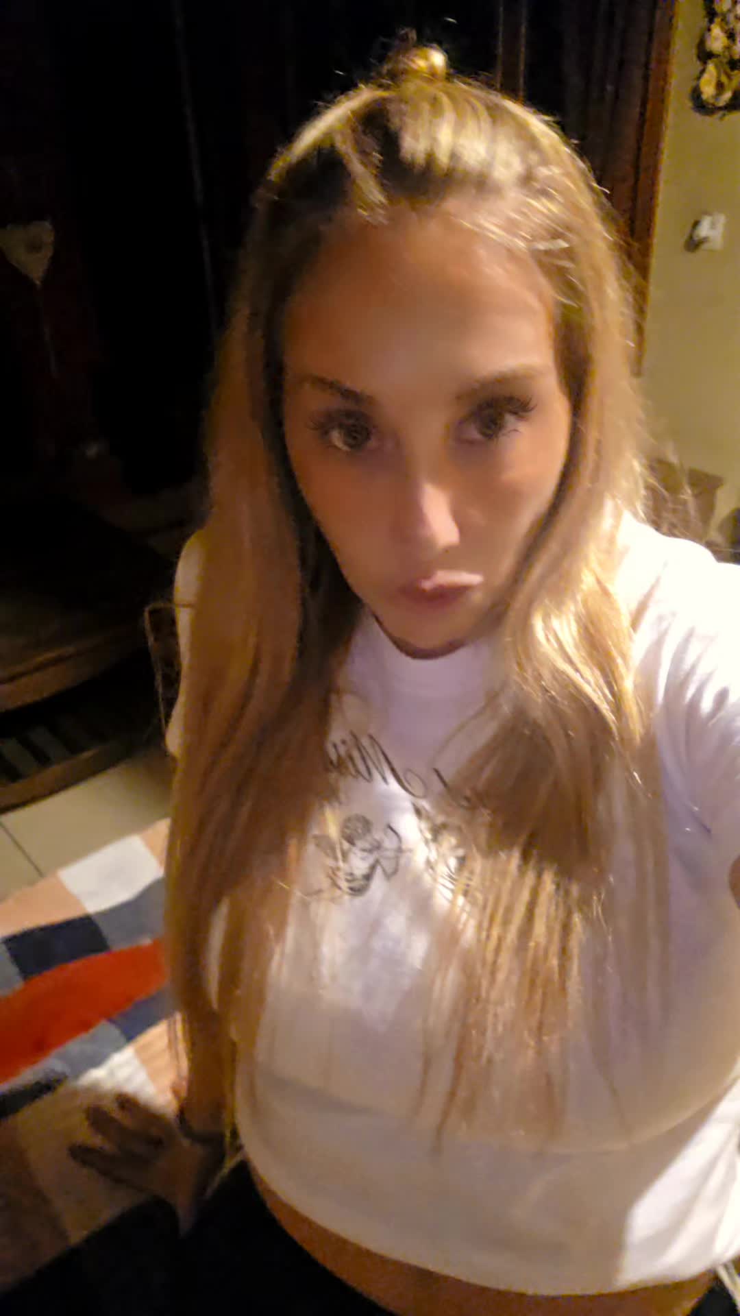 @ariana
