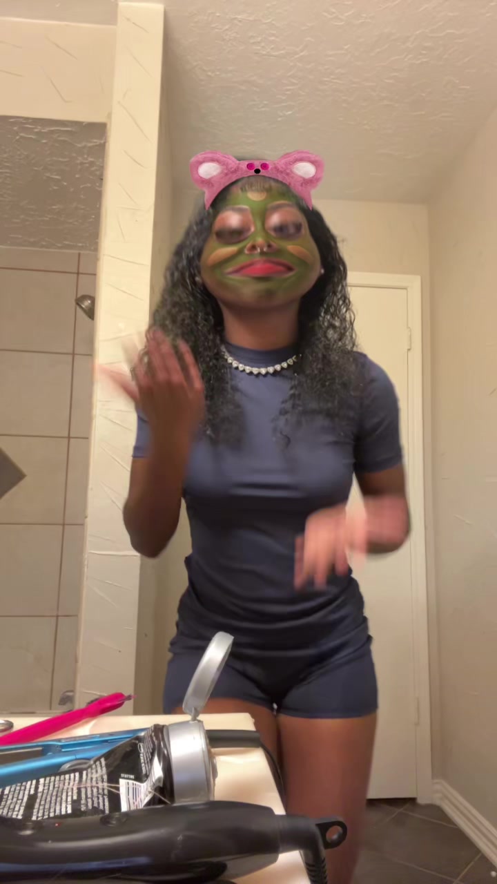@QUEEN