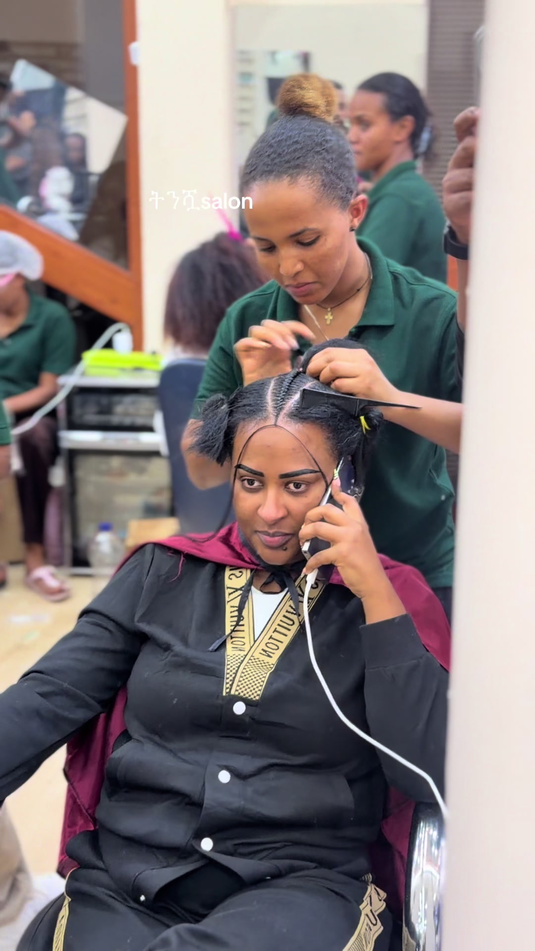 @Tommysimple-make up ትንሿ salon