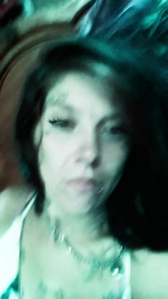 @kaitlynn
