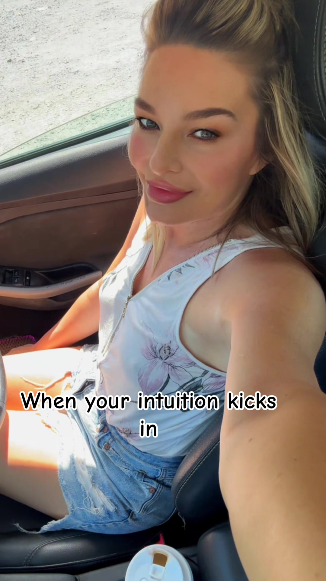 @hollyjj17