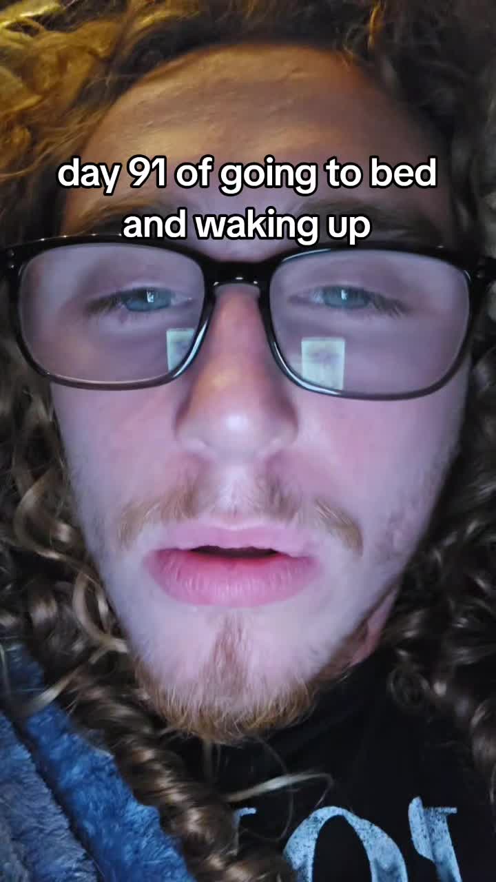 @GoldieGl0cks