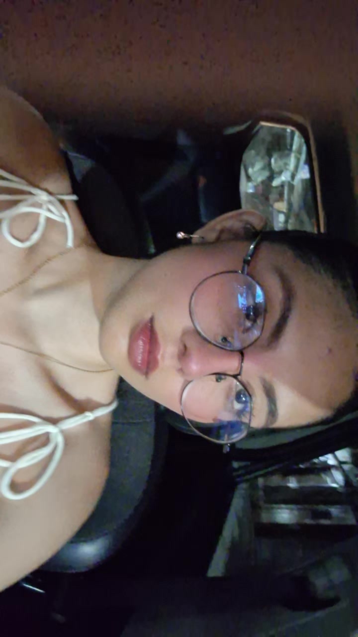 @Ashley Bravo🍒