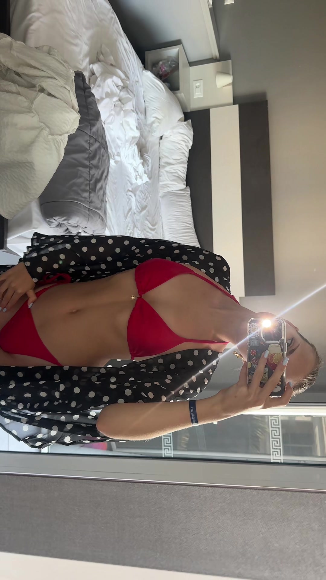 @__ksyunya_