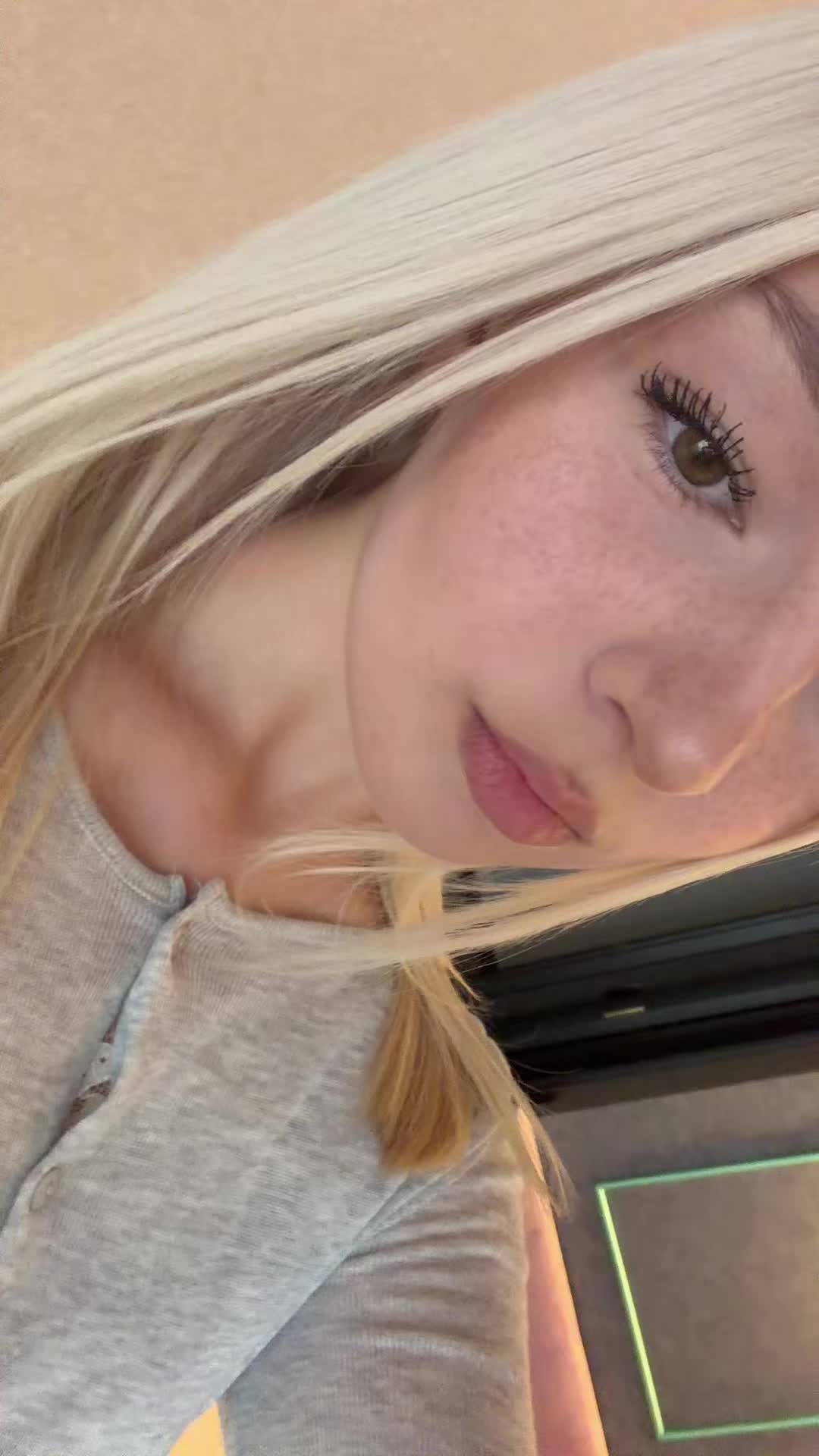 @viraalgirl