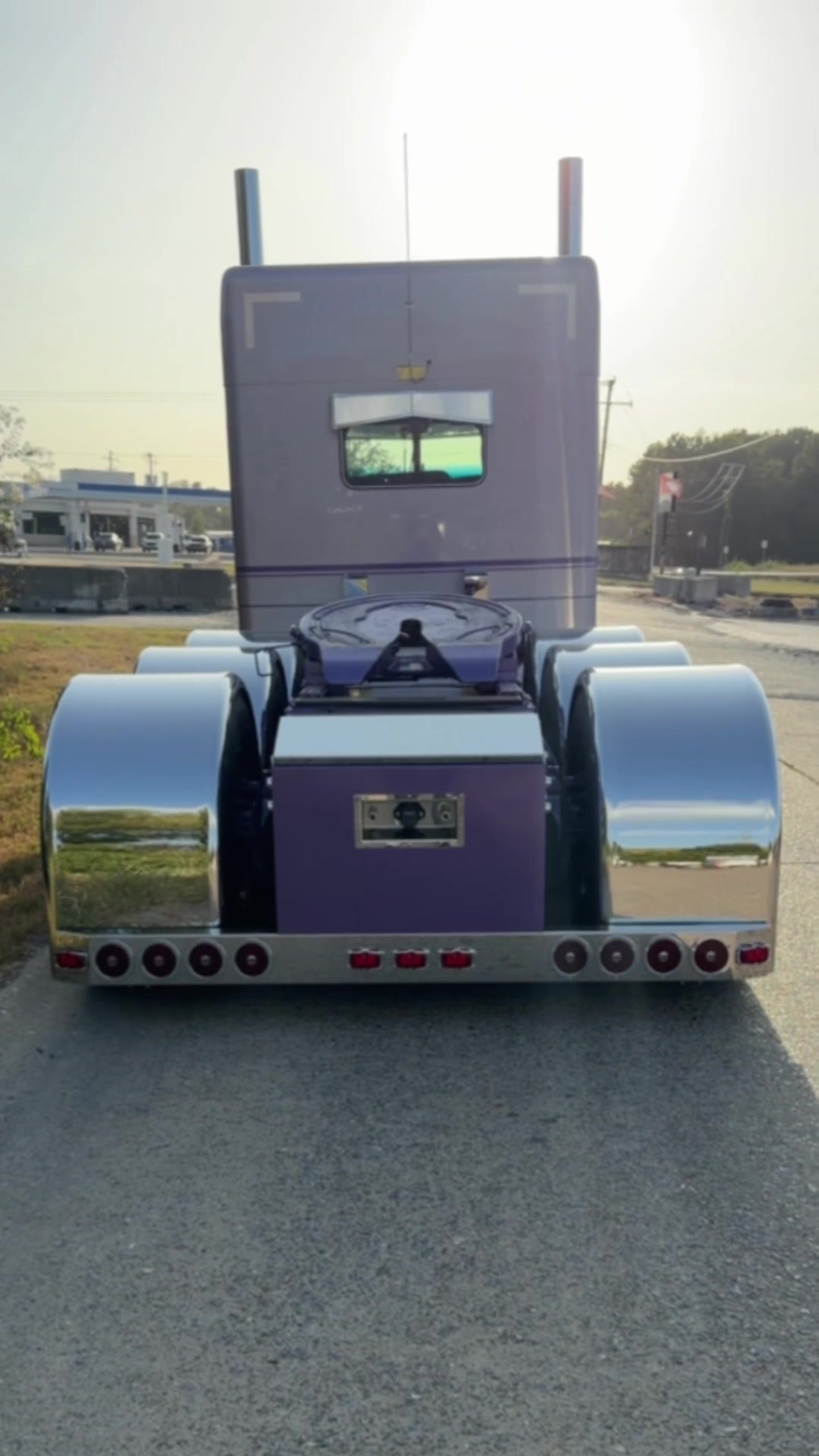 @truckshowjoe